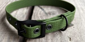 Obroża z klamrą metalową HEXA 20mm